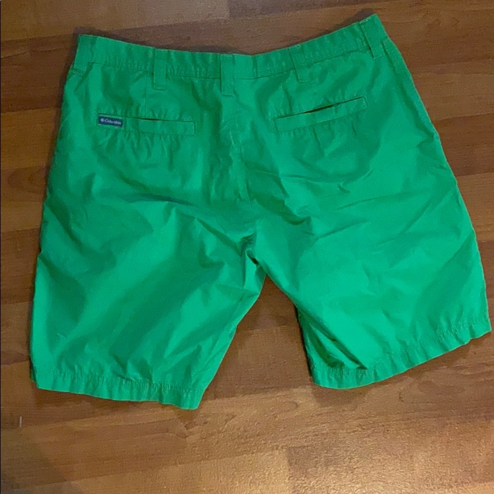 - Columbia men’s shorts size 38